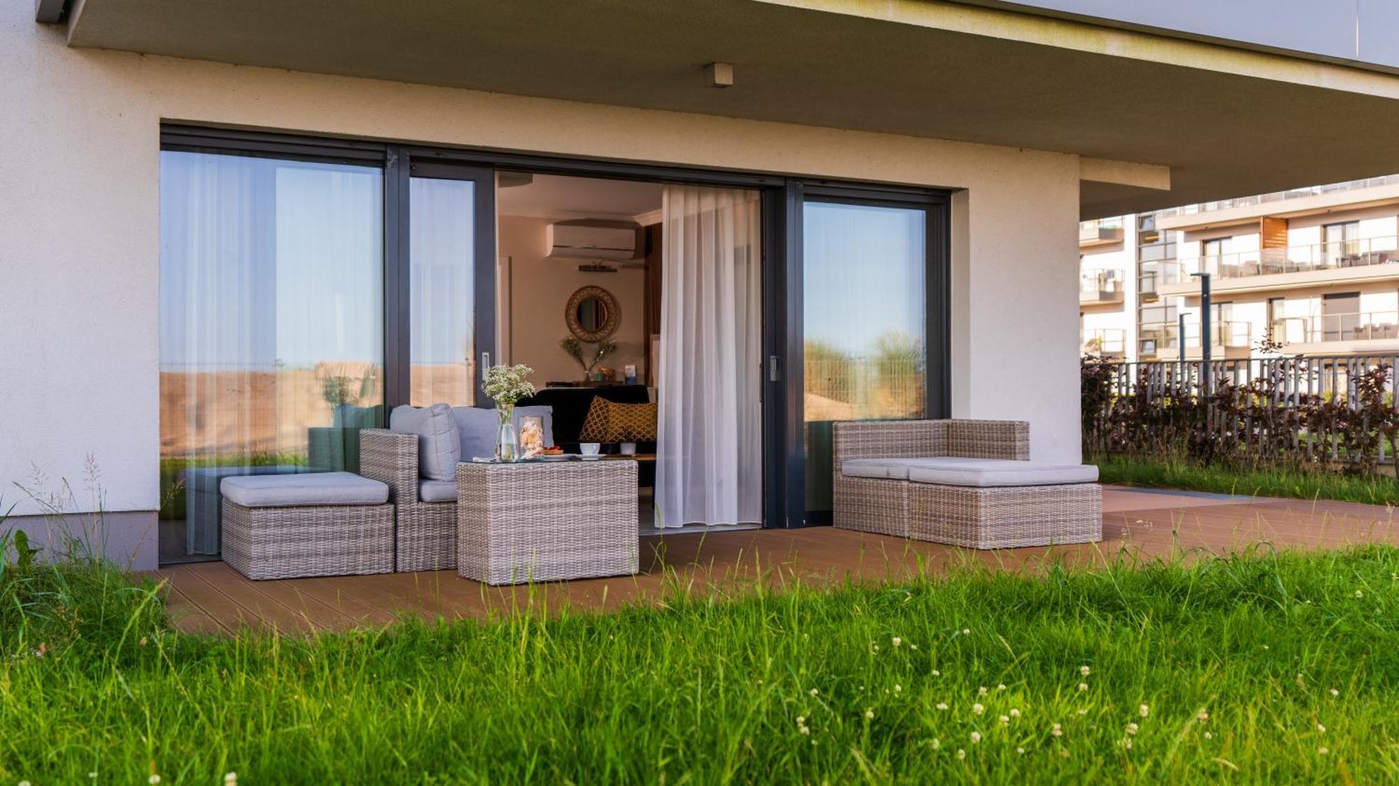 Apartament Odnowa Z Bezposrednim Widokiem Na Morze W Gardenia Dziwnow - Dziwnów Exterior foto